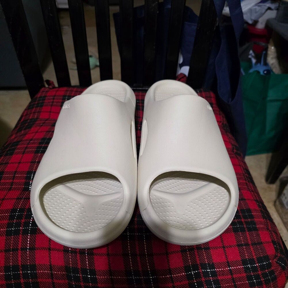 Crocs sandals size 12 perfect conditions